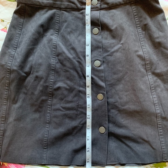 Aritzia Grey Skirt - Picture 4 of 6